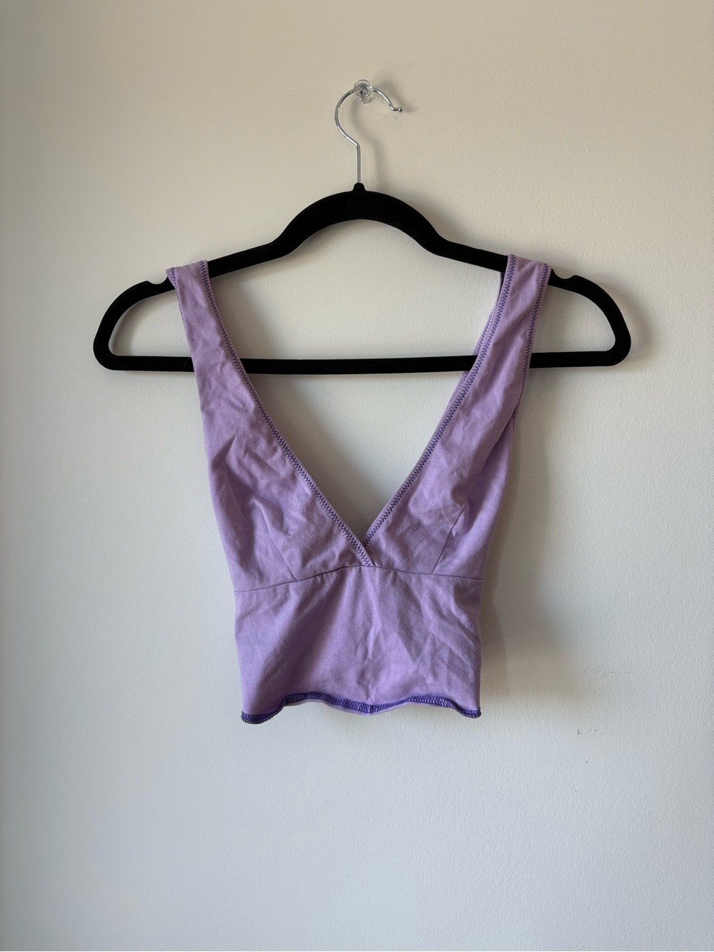 V-Neck Lavender Cropped Tank Top